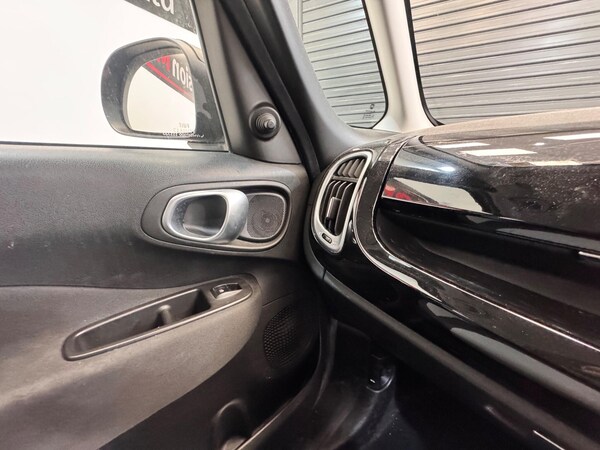 Used Fiat 500L 2016 for sale - 75544259: Photo 19
