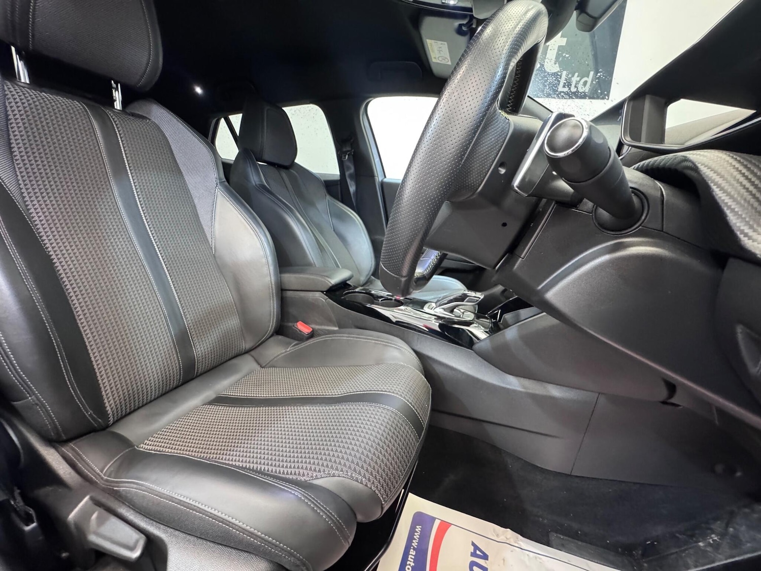 Used Peugeot 2008 2020 for sale - 75781845: Photo 14