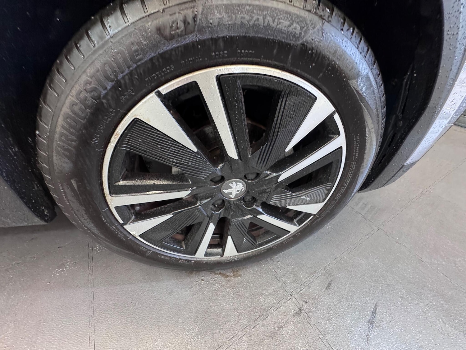 Used Peugeot 2008 2020 for sale - 75781845: Photo 5