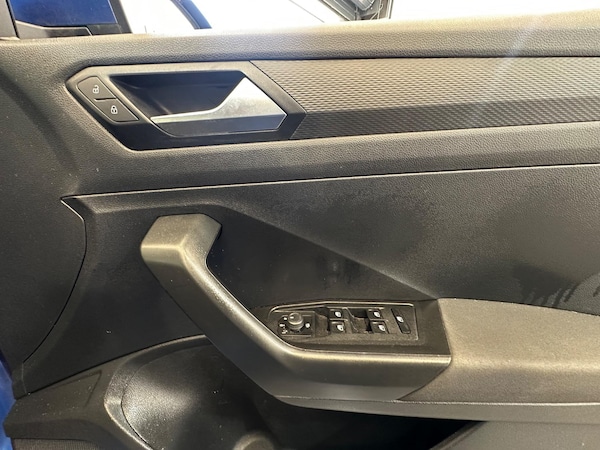 Used Volkswagen T-Roc 2020 for sale - 74849589: Photo 11