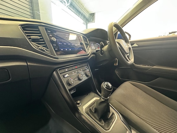 Used Volkswagen T-Roc 2020 for sale - 74849589: Photo 20