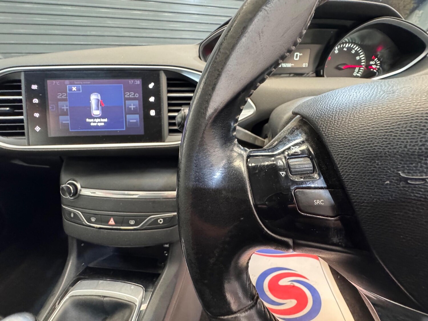 Used Peugeot 308 2016 for sale - 76714833: Photo 26