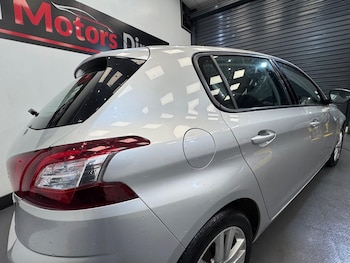 Used Peugeot 308 2016 for sale - 76714833: Photo