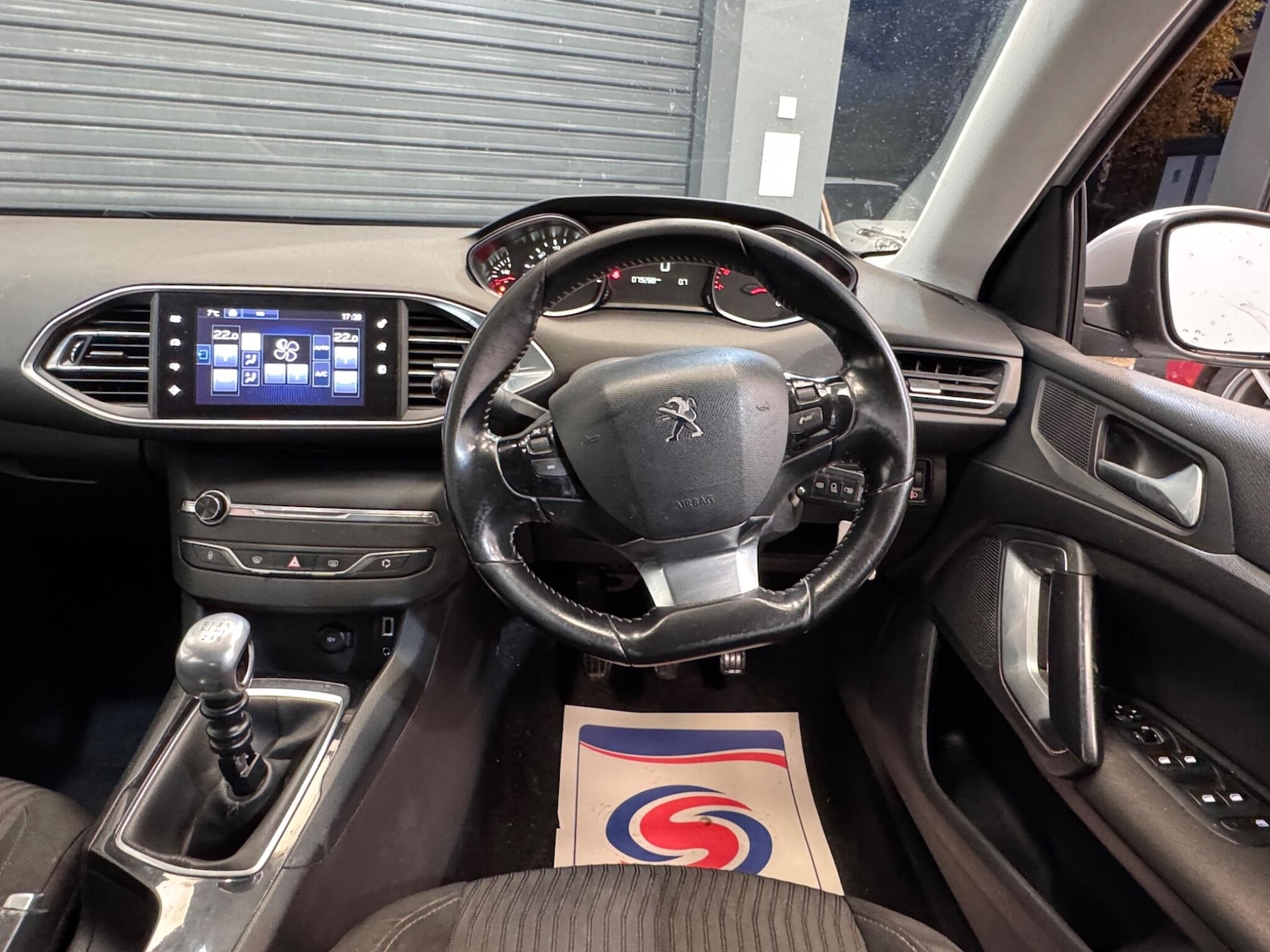 Used Peugeot 308 2016 for sale - 76714833: Photo 8