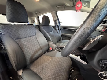 Used Honda Jazz 2015 for sale - 76715501: Photo