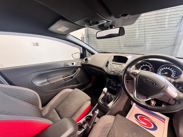 Used Ford Fiesta 2017 for sale - 75543955: Photo 17