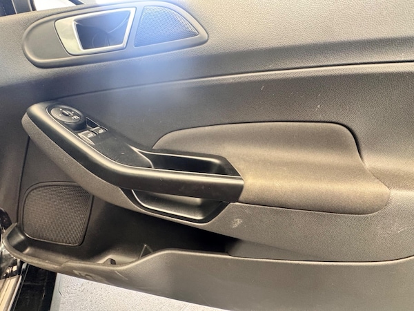 Used Ford Fiesta 2017 for sale - 75543955: Photo 18