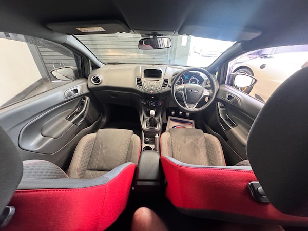 Used Ford Fiesta 2017 for sale - 75543955: Photo 28