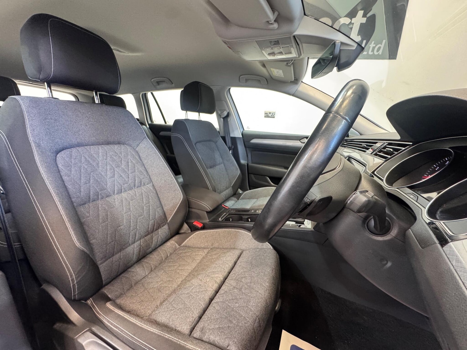 Used Volkswagen Passat 2022 for sale - 76714838: Photo 14