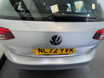 Used Volkswagen Passat 2022 for sale - 76714838: Photo