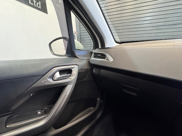 Used Peugeot 2008 2018 for sale - 76166842: Photo 18