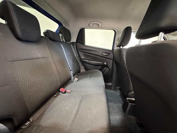 Used Suzuki Swift 2018 for sale - 76167197: Photo 25