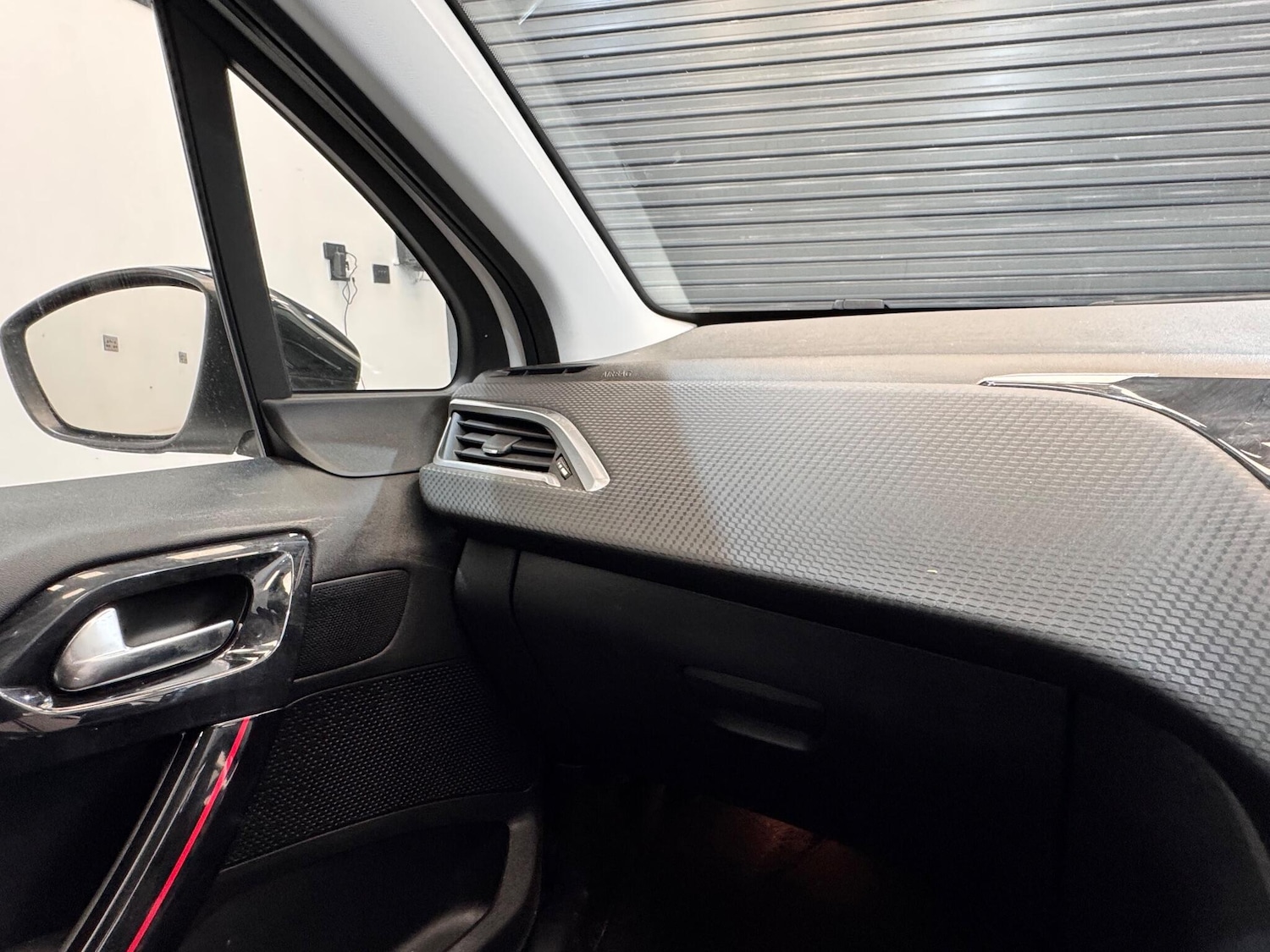 Used Peugeot 208 2016 for sale - 76714731: Photo 11