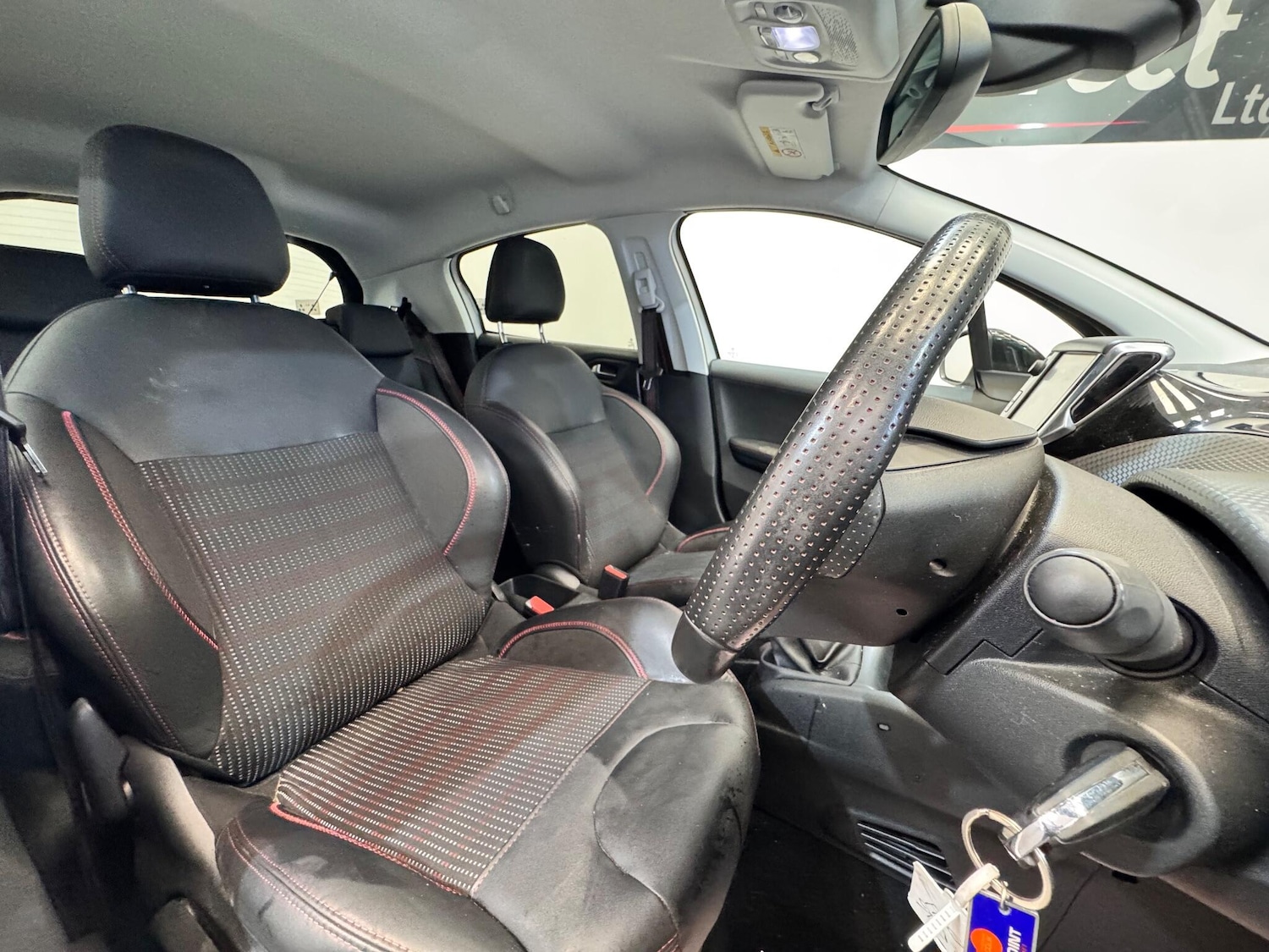 Used Peugeot 208 2016 for sale - 76714731: Photo 17