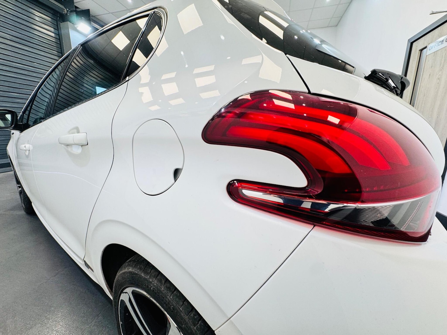 Used Peugeot 208 2016 for sale - 76714731: Photo 26