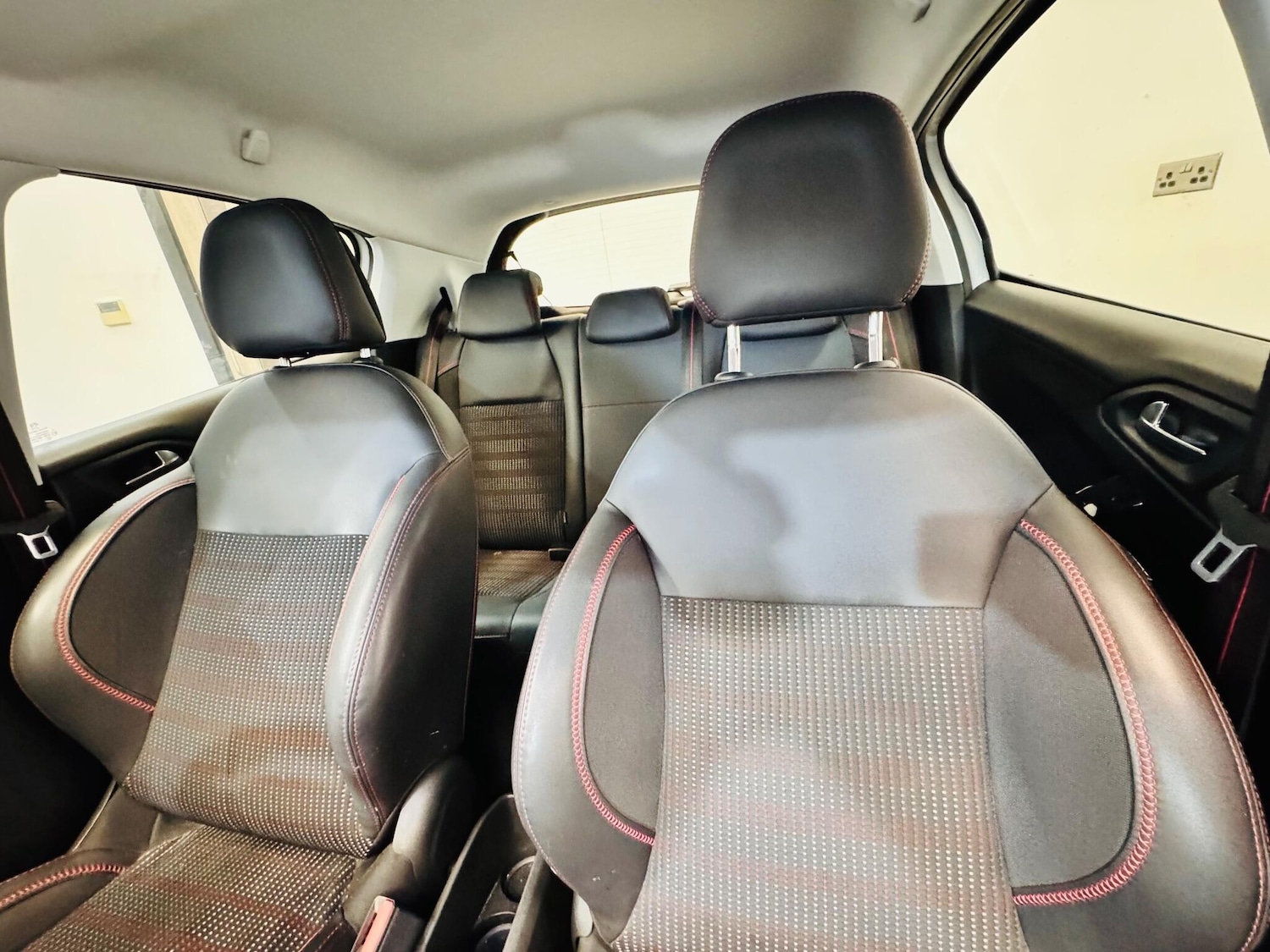 Used Peugeot 208 2016 for sale - 76714731: Photo 33