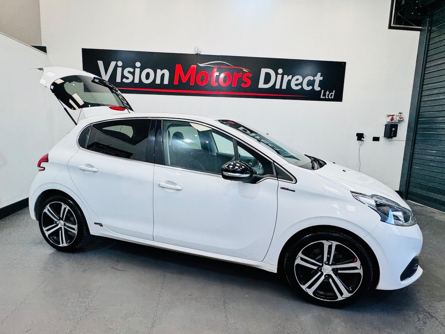 Used Peugeot 208 2016 for sale - 76714731: Photo 8