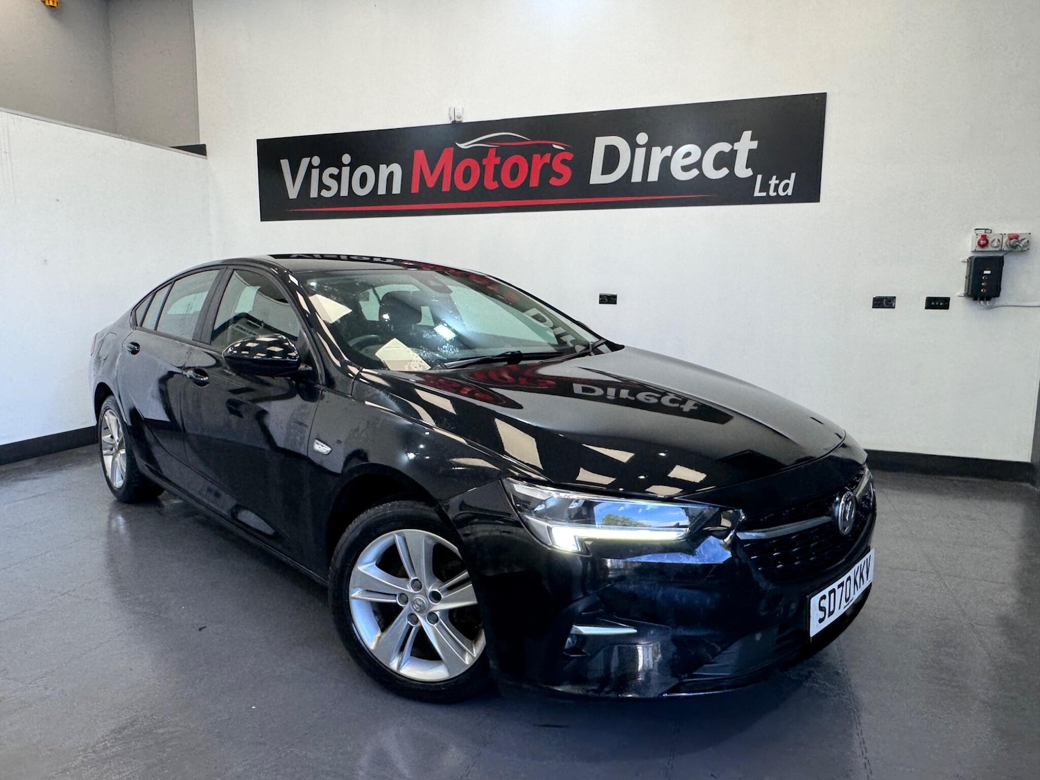 Used Vauxhall Insignia 2020 for sale - 76167075: Photo 1