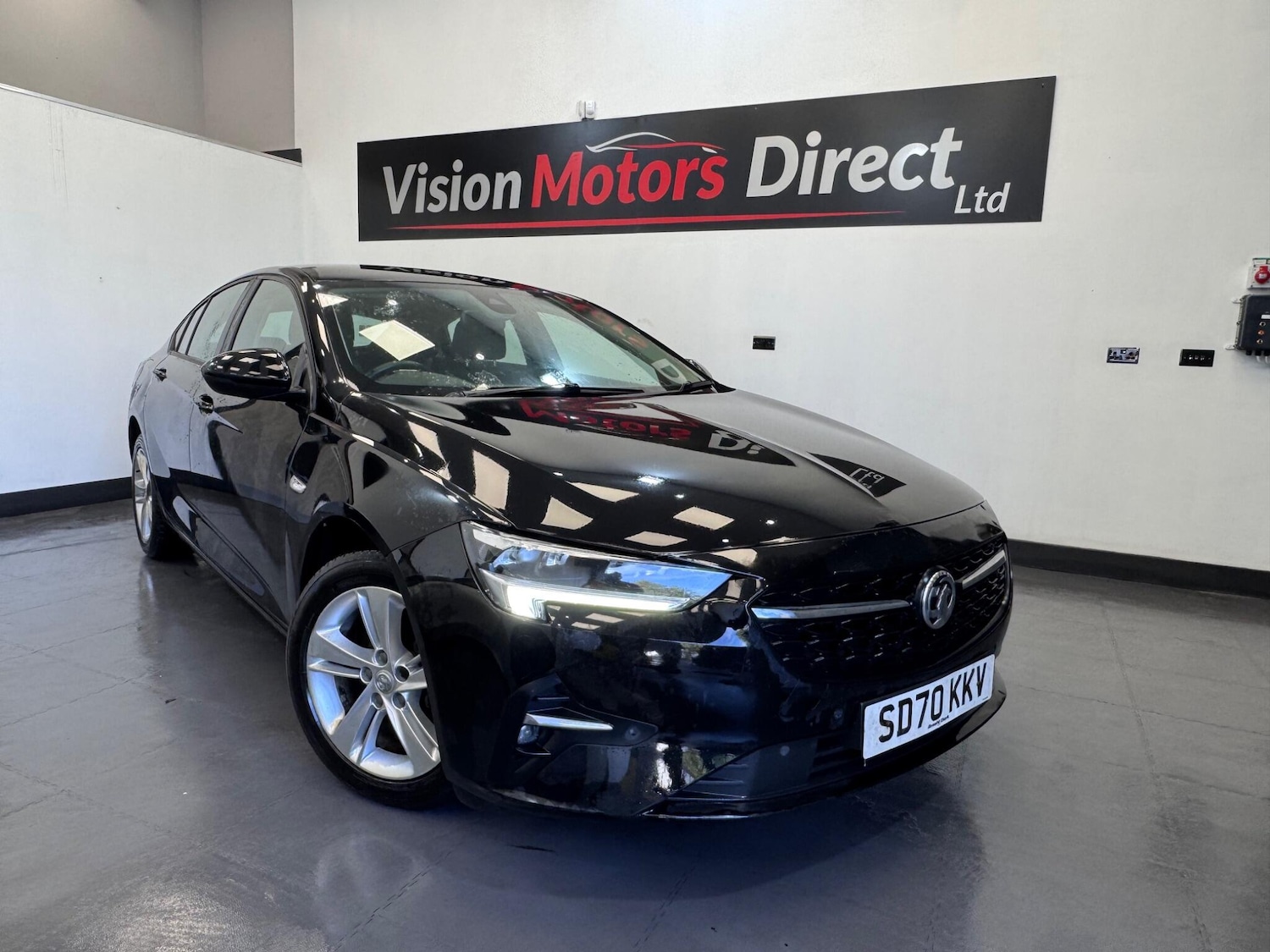 Used Vauxhall Insignia 2020 for sale - 76167075: Photo 2
