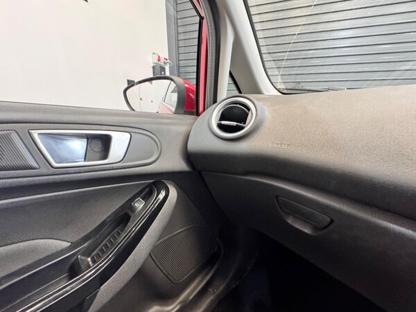 Used Ford Fiesta 2016 for sale - 75543966: Photo 18