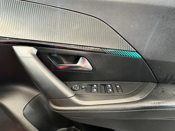 Used Peugeot 2008 2021 for sale - 75539535: Photo 11