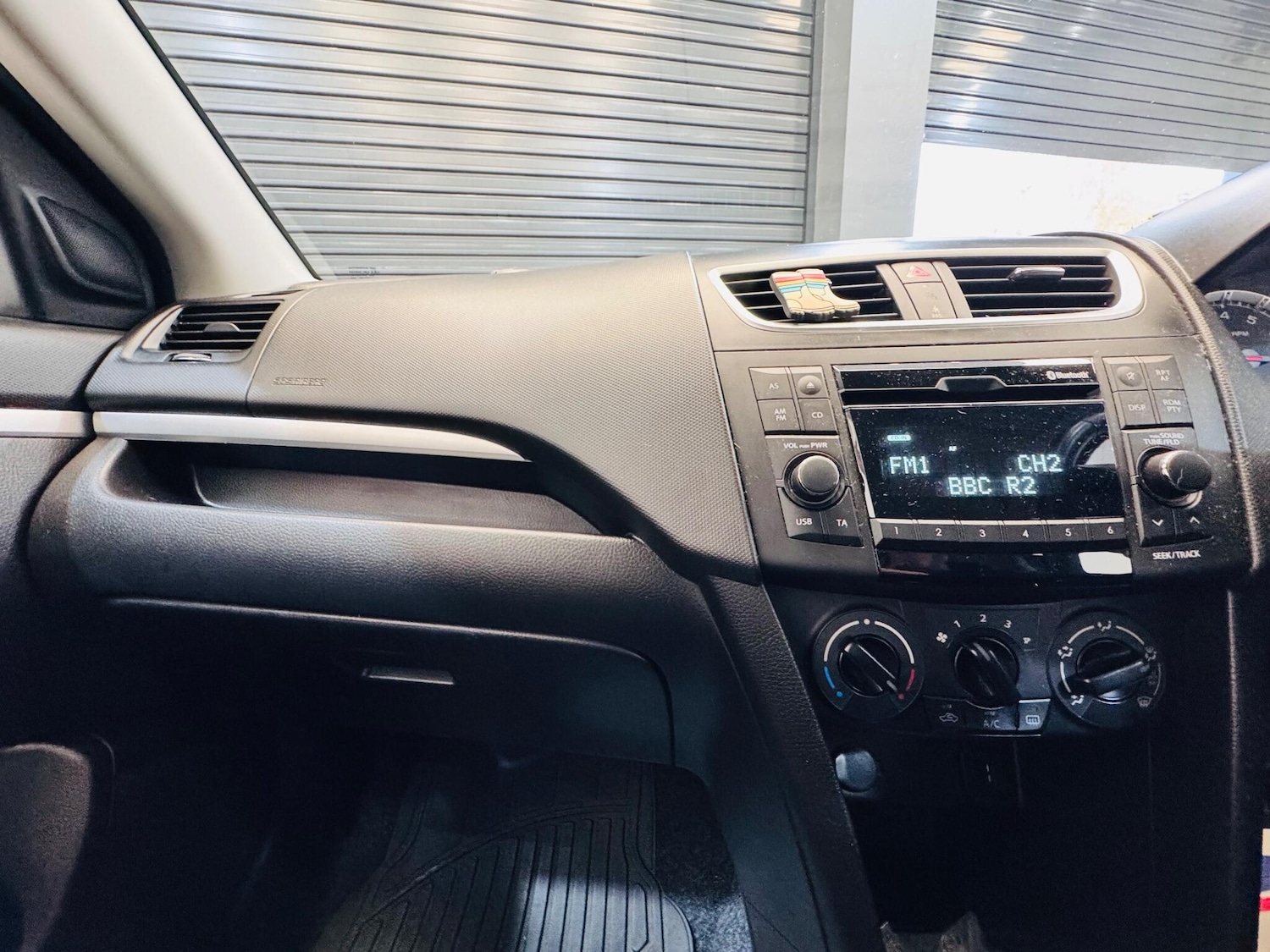 Used Suzuki Swift 2015 for sale - 76886586: Photo 9