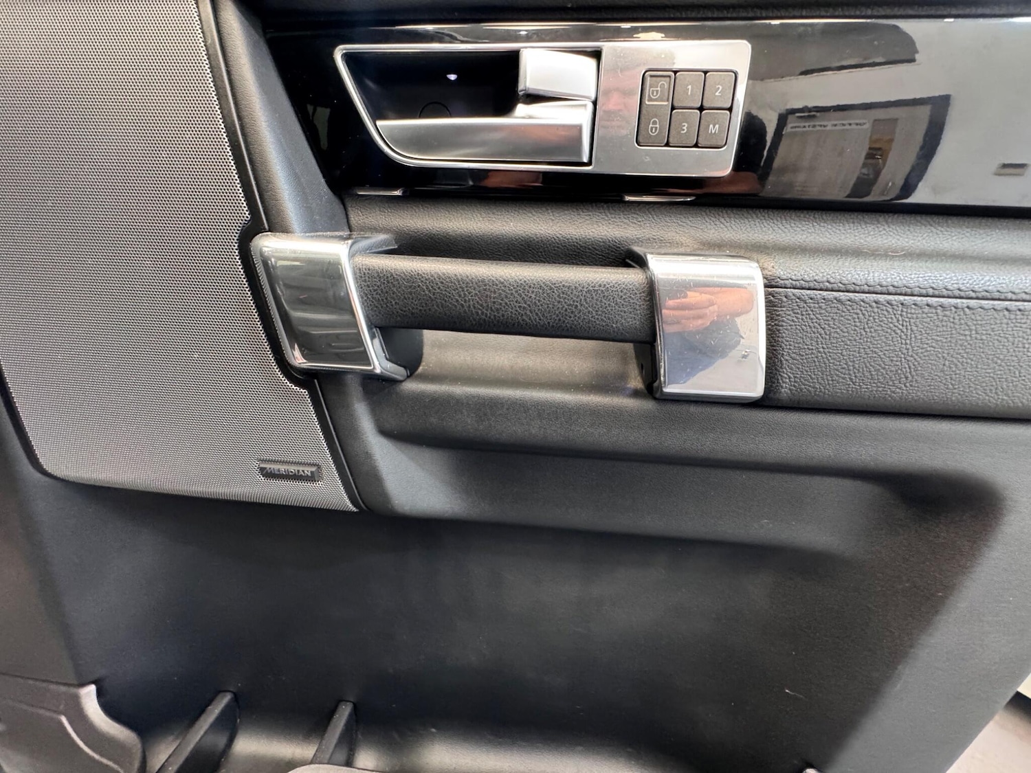 Used Land Rover Discovery 2015 for sale - 76457402: Photo 19