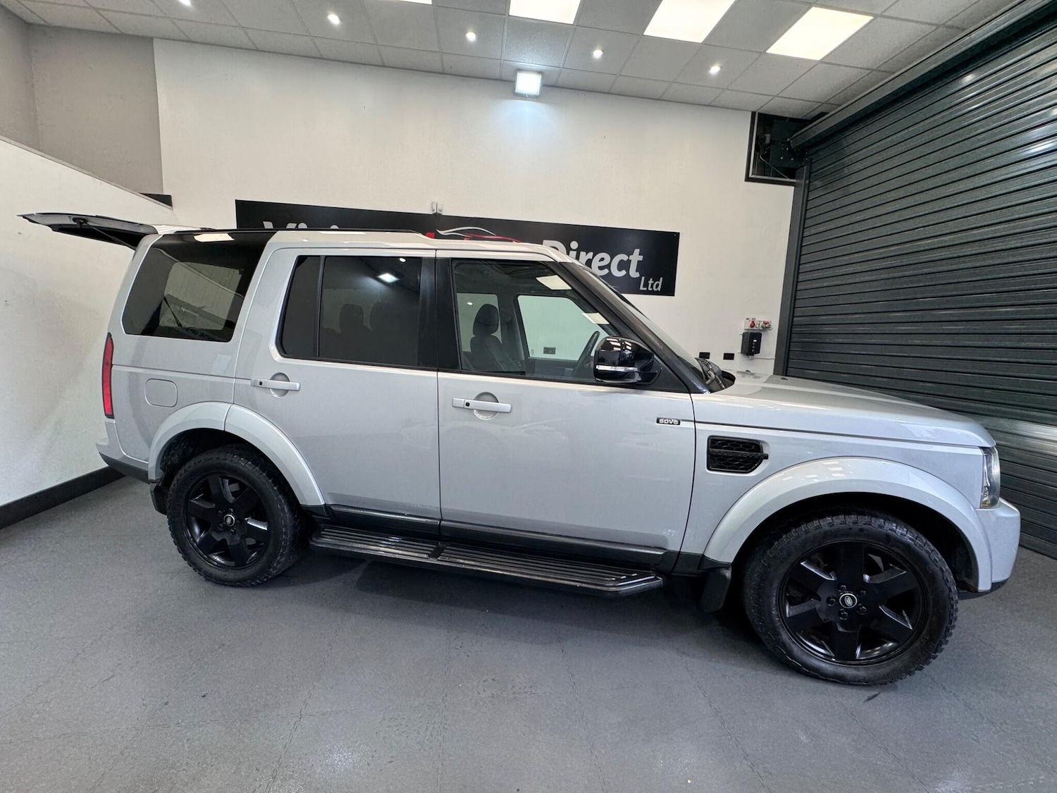 Used Land Rover Discovery 2015 for sale - 76457402: Photo 4
