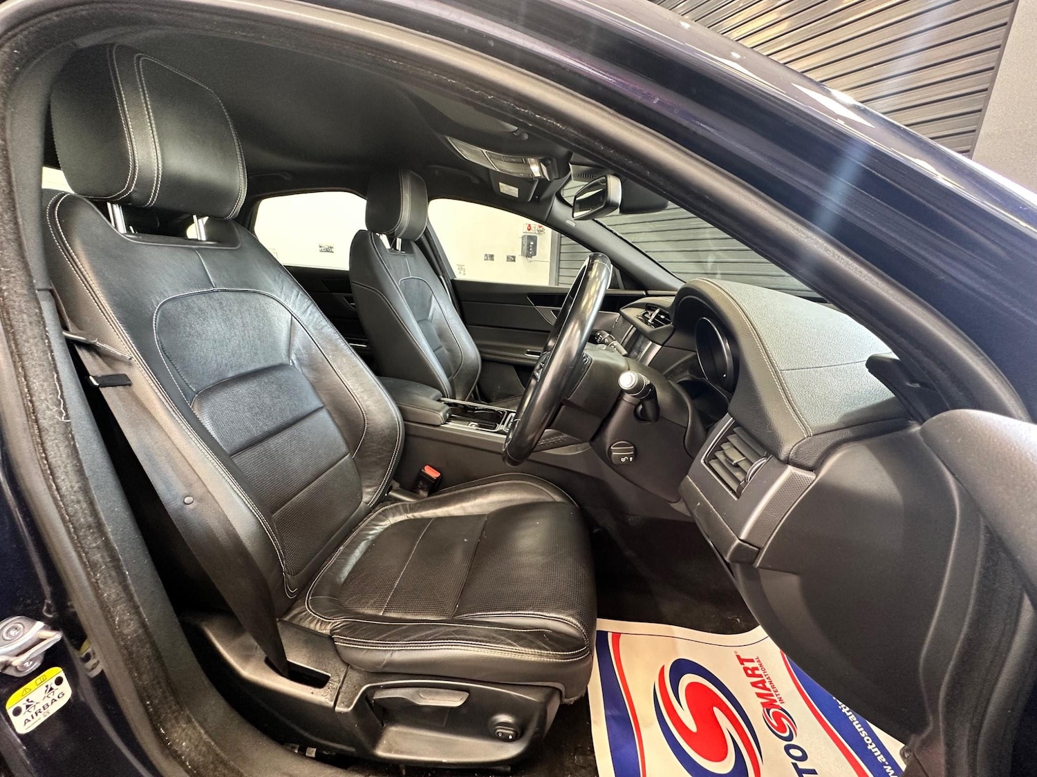 Used Jaguar XF 2017 for sale - 77120462: Photo 10