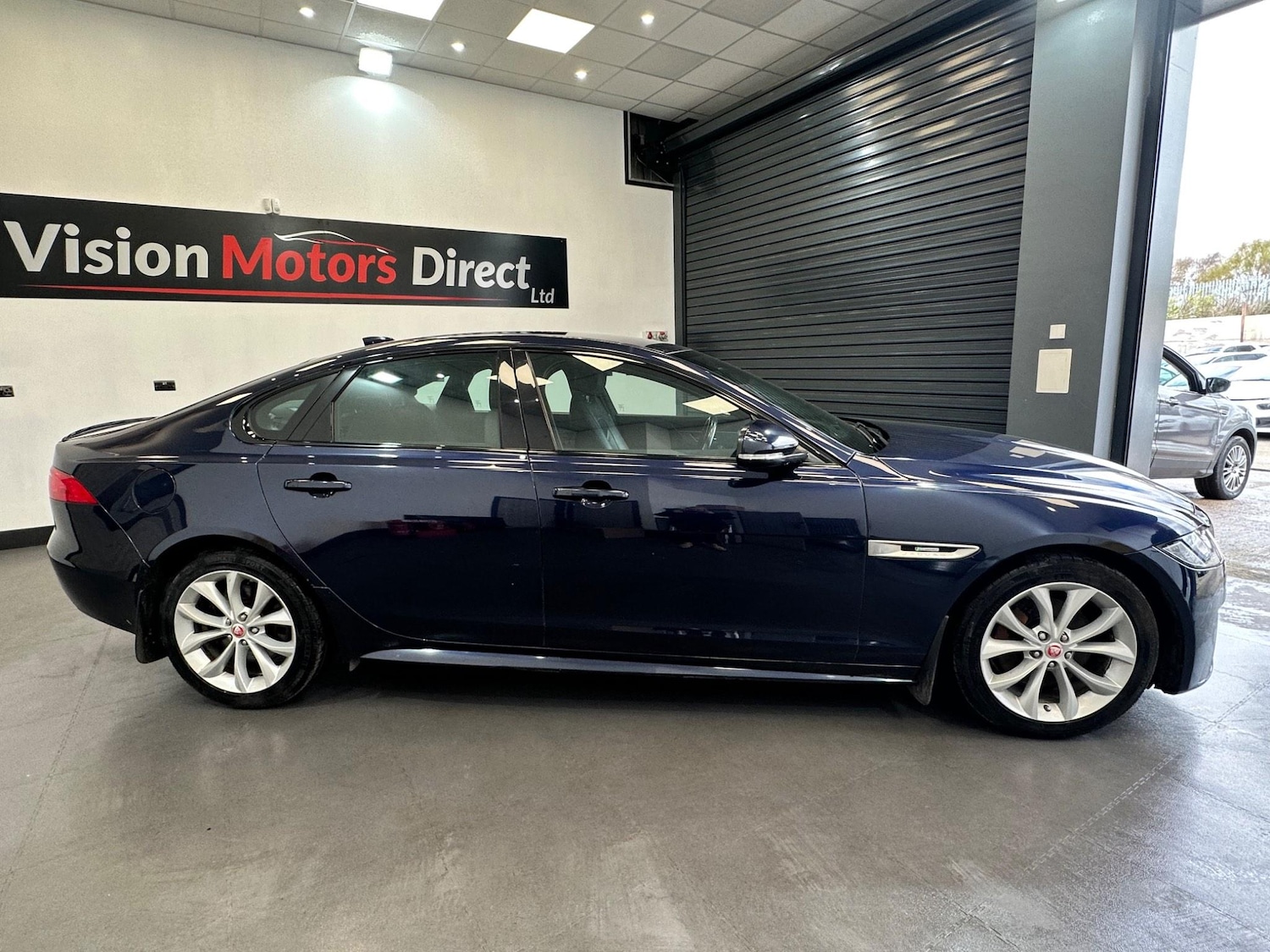 Used Jaguar XF 2017 for sale - 77120462: Photo 3