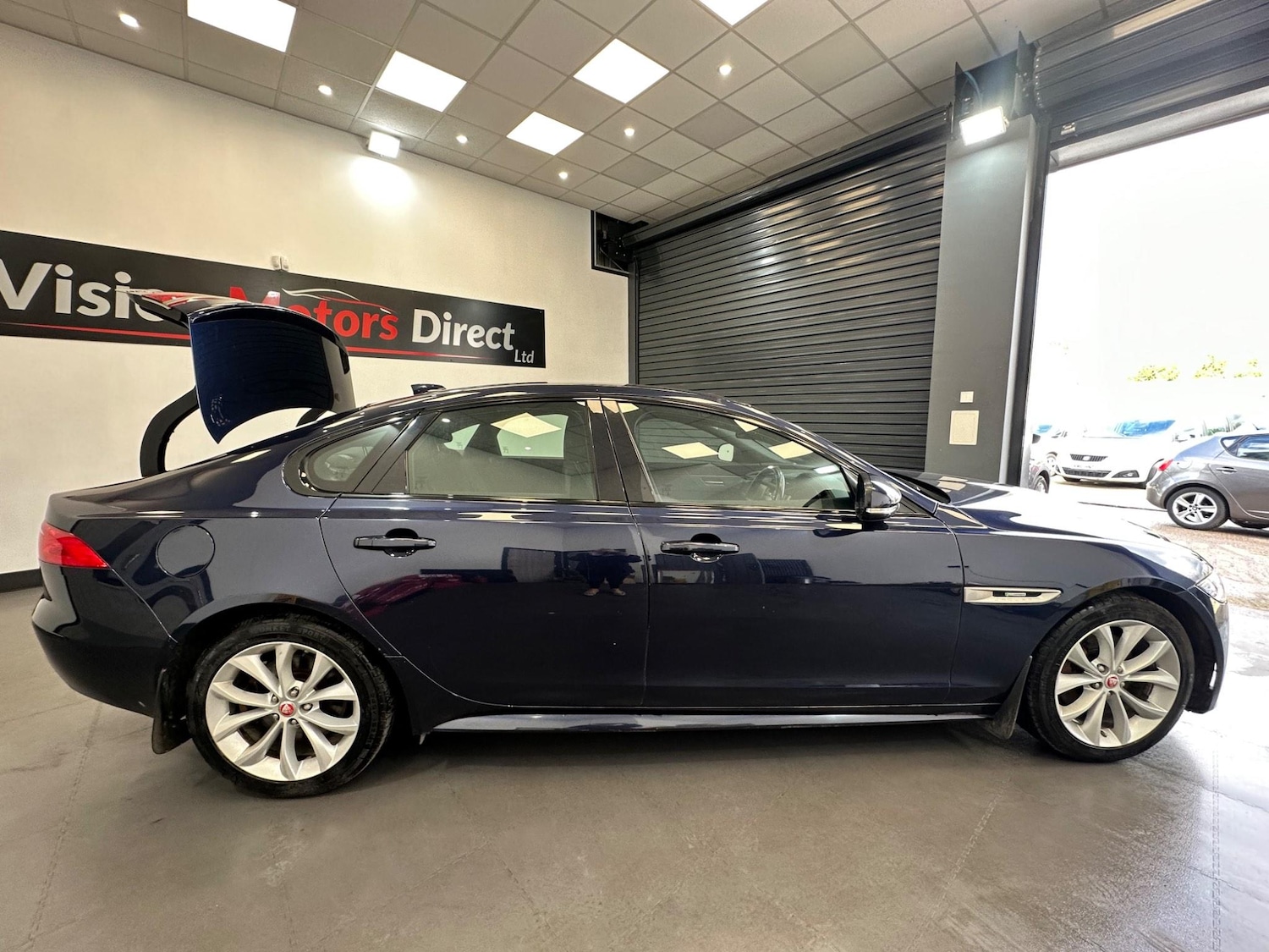 Used Jaguar XF 2017 for sale - 77120462: Photo 5
