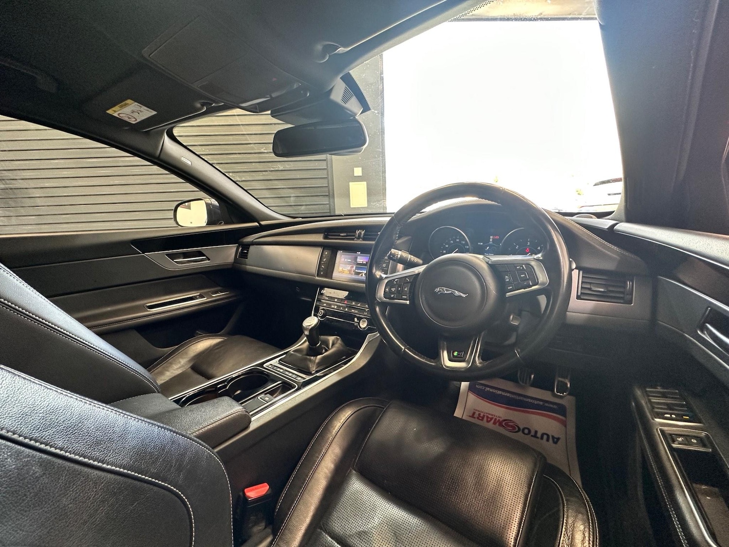 Used Jaguar XF 2017 for sale - 77120462: Photo 7