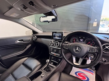 Used Mercedes-Benz A-Class 2016 for sale - 76714415: Photo