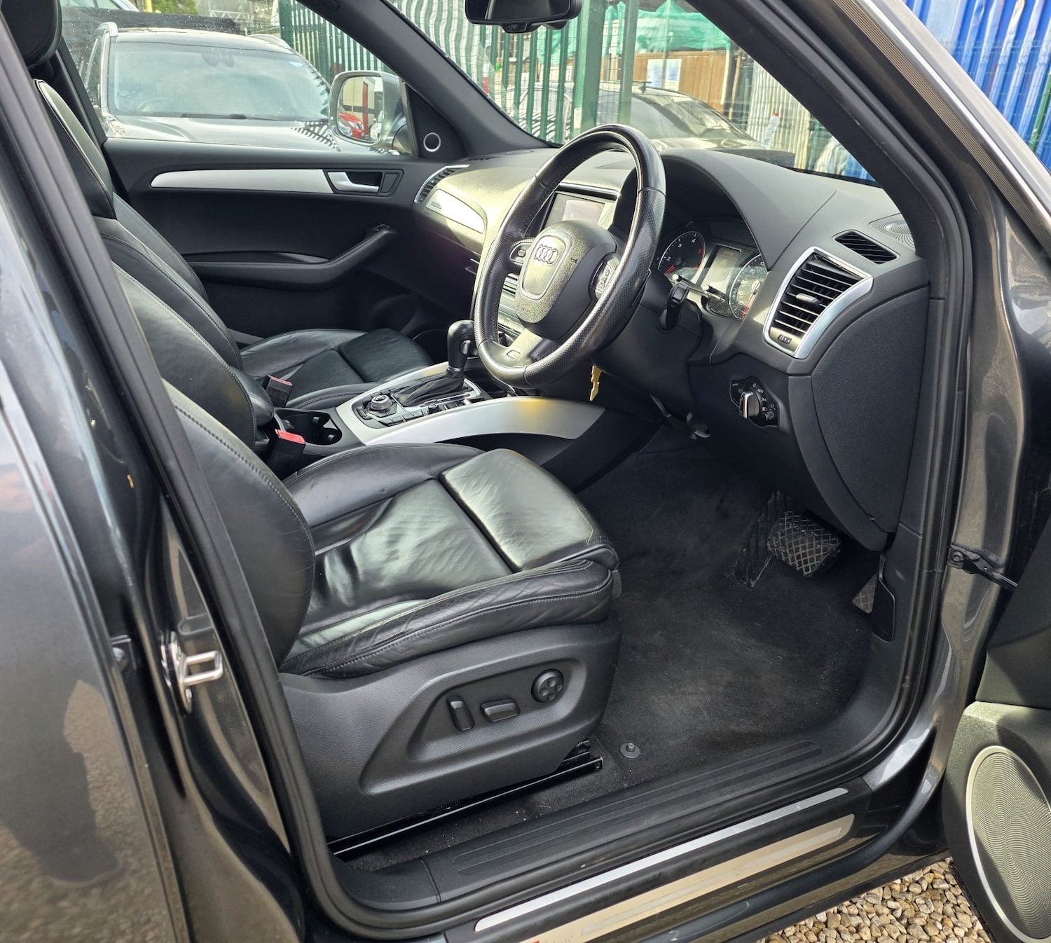 Used Audi Q5 2011 for sale - 77313871: Photo 9