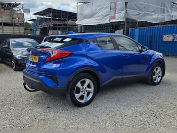 Used Toyota C-HR 2018 for sale - 78698366: Photo