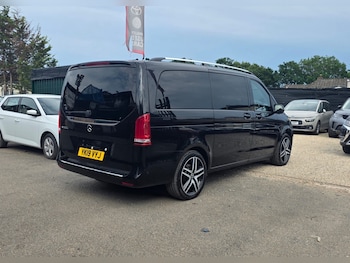 Used Mercedes-Benz V-Class 2019 for sale - 79113466: Photo