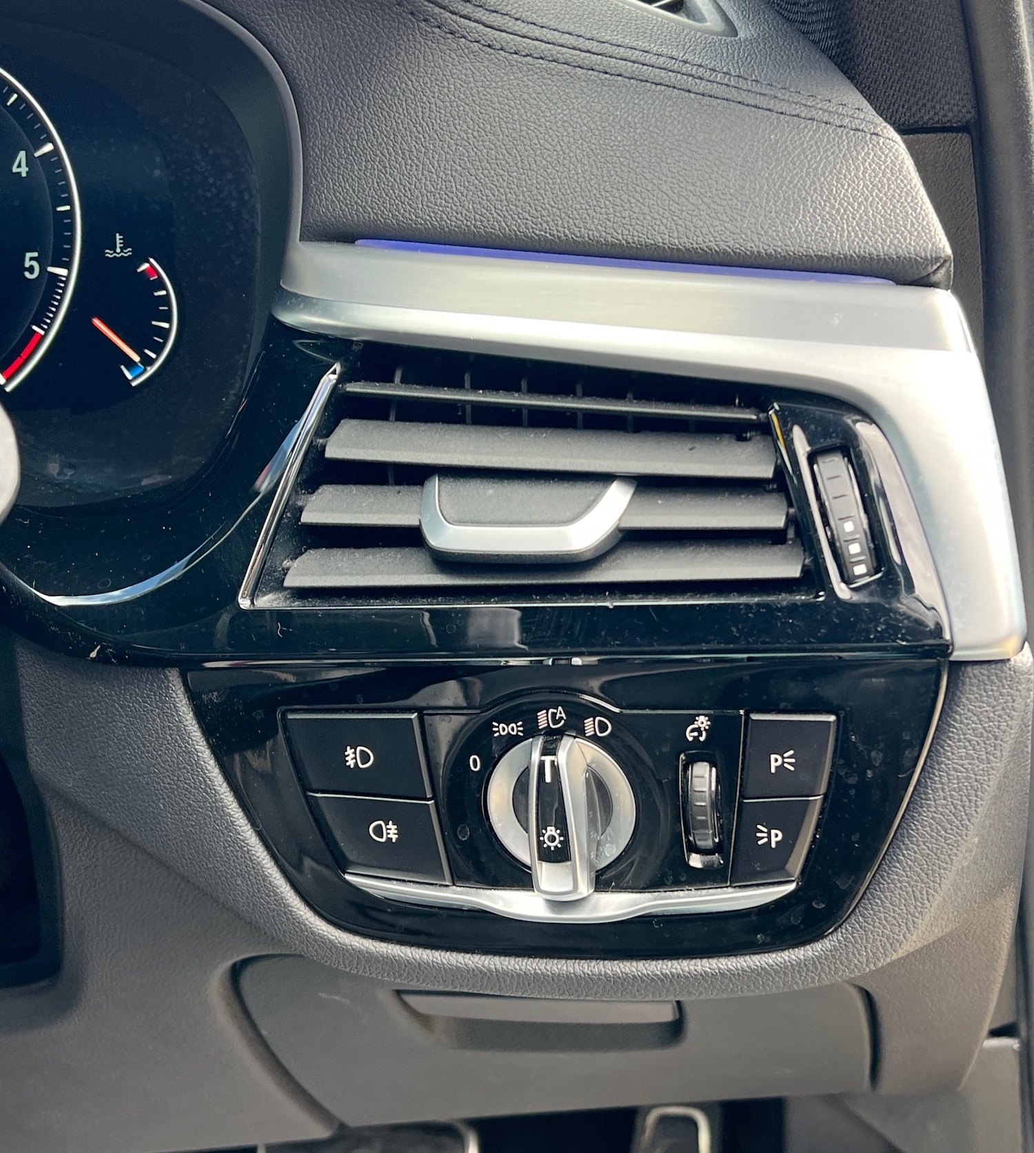 Used BMW 5 Series 2019 for sale - 78057223: Photo 13