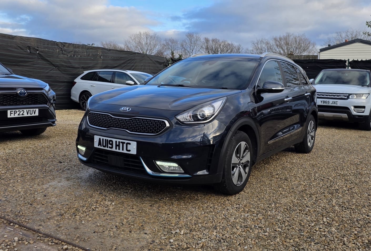 Used Kia Niro 2019 for sale - 77128250: Photo 2