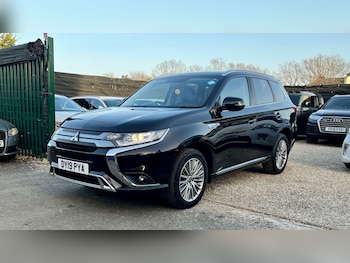 Used Mitsubishi Outlander 2019 for sale - 78135230: Photo
