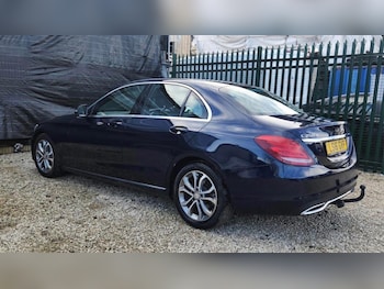 Used Mercedes-Benz C Class 2016 for sale - 79475084: Photo