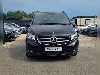 Used Mercedes-Benz V-Class 2019 for sale - 79475101: Photo