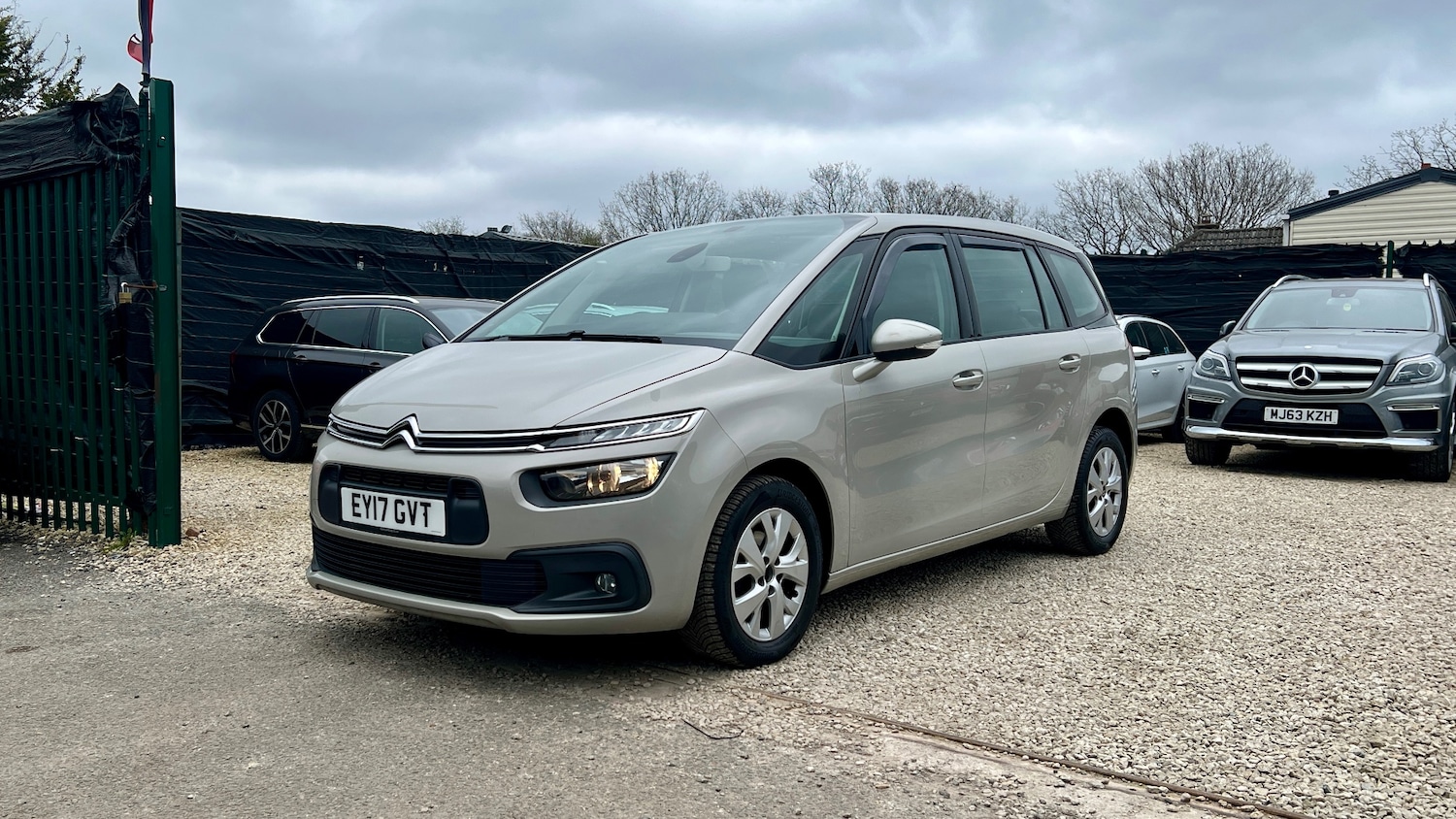 Used Citroen Grand C4 Picasso 2017 for sale - 78004827: Photo 2