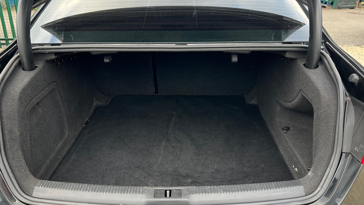 Used Audi A4 2014 for sale - 77128452: Photo 12