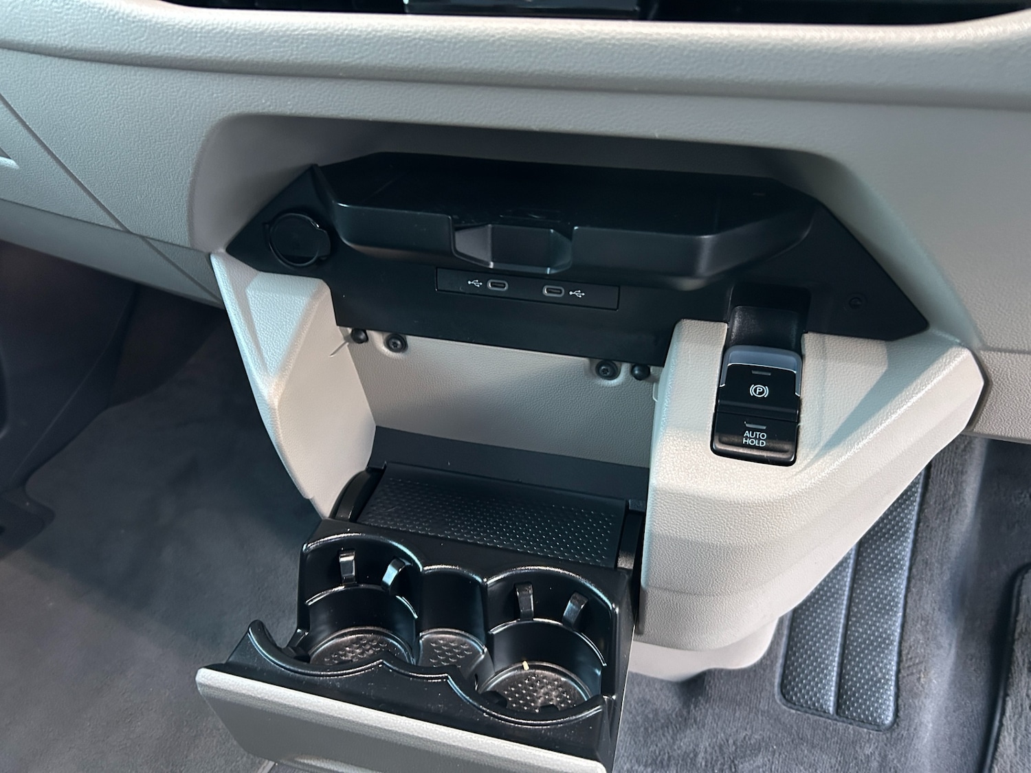 Used Volkswagen Multivan 2025 for sale - 77717817: Photo 17