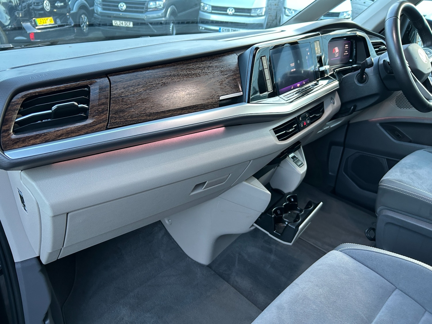 Used Volkswagen Multivan 2025 for sale - 77717817: Photo 25