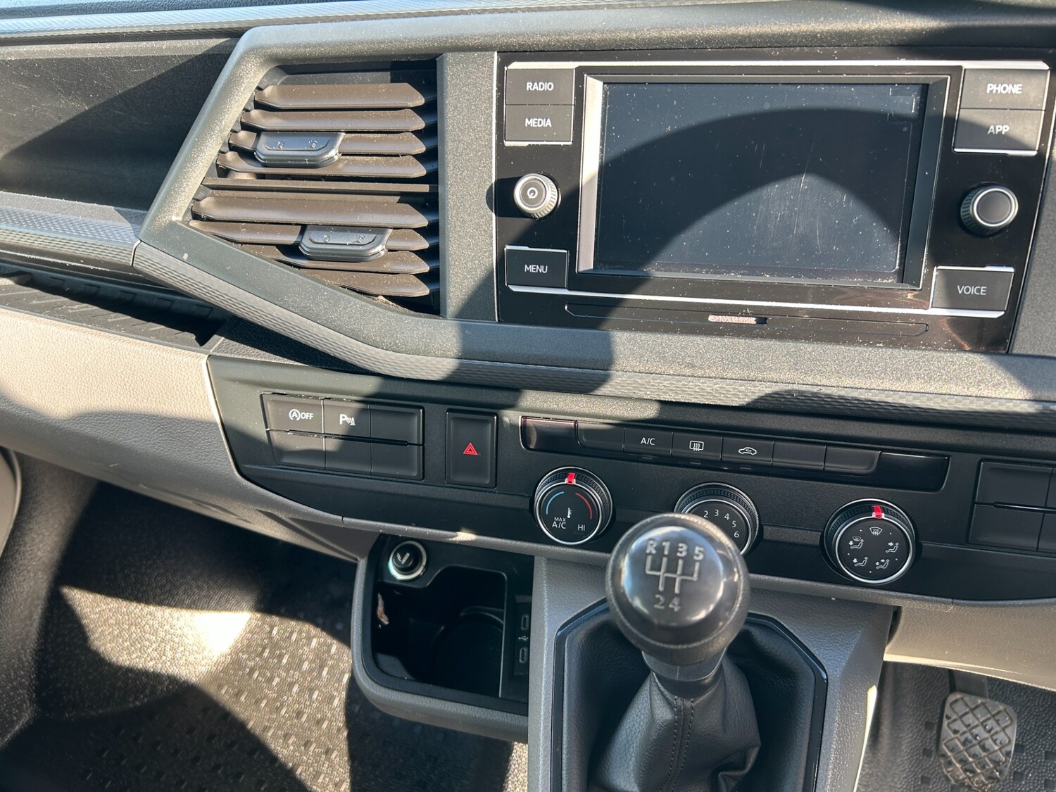 Used Volkswagen Transporter Shuttle 2020 for sale - 77336297: Photo 15