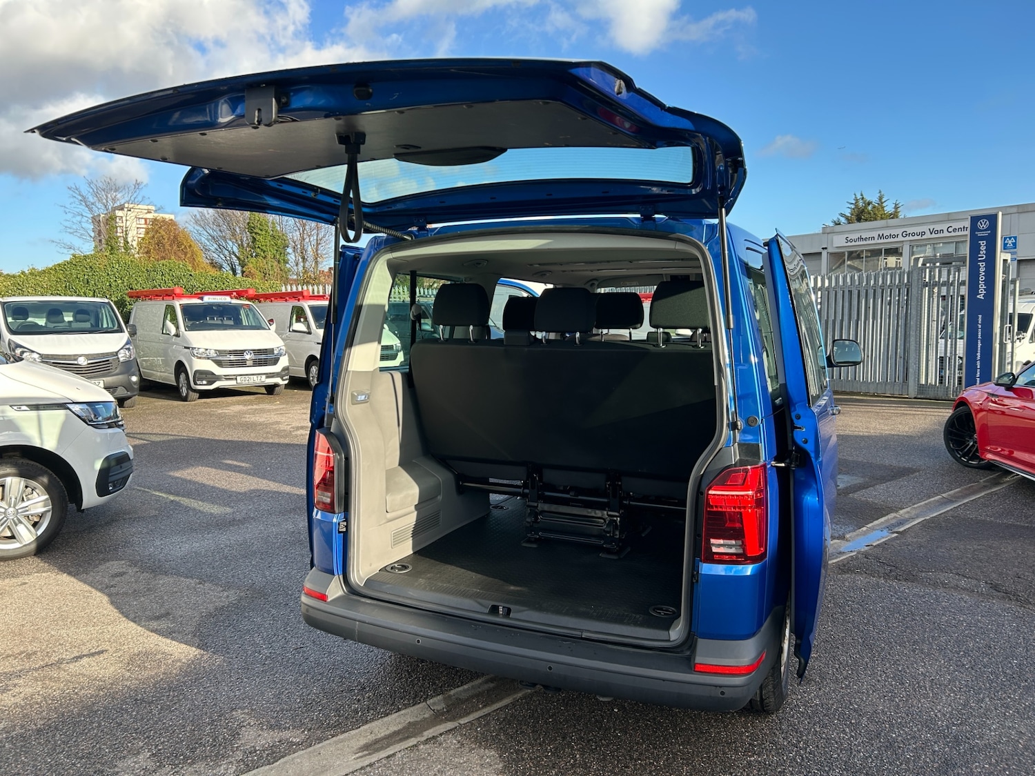 Used Volkswagen Transporter Shuttle 2020 for sale - 77336297: Photo 26