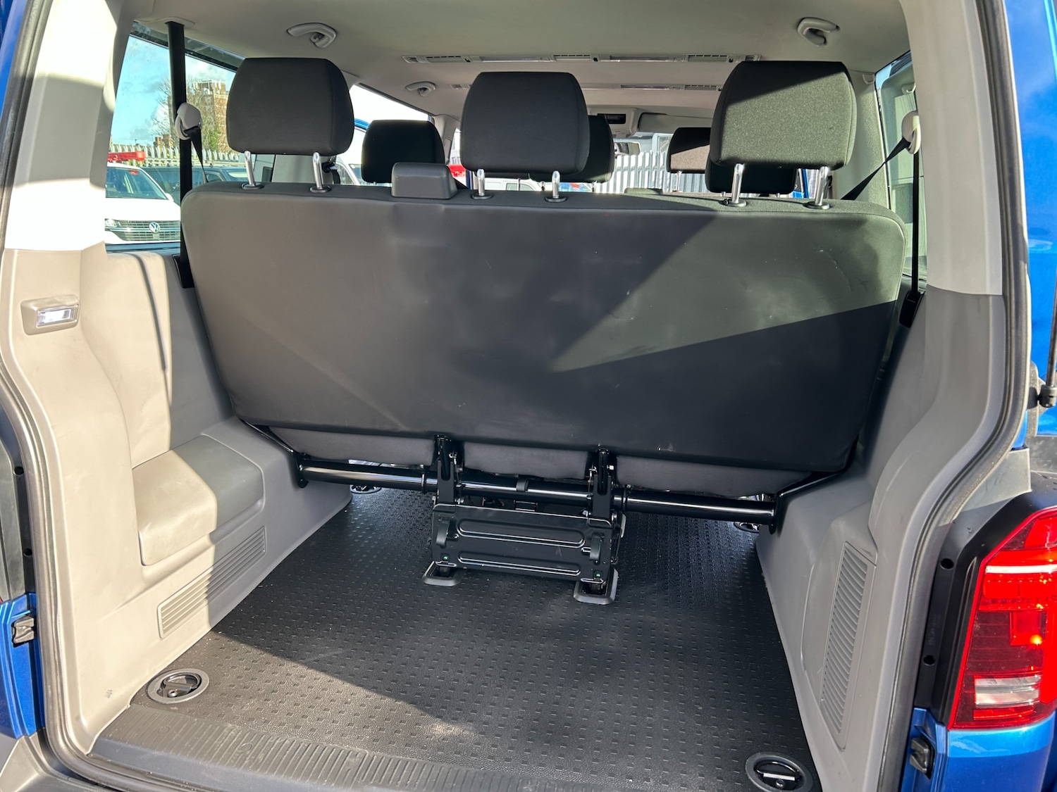 Used Volkswagen Transporter Shuttle 2020 for sale - 77336297: Photo 28