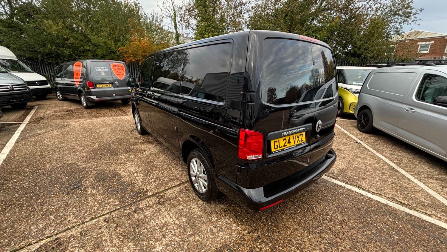 Used Volkswagen Transporter 2021 for sale - 76488650: Photo 2