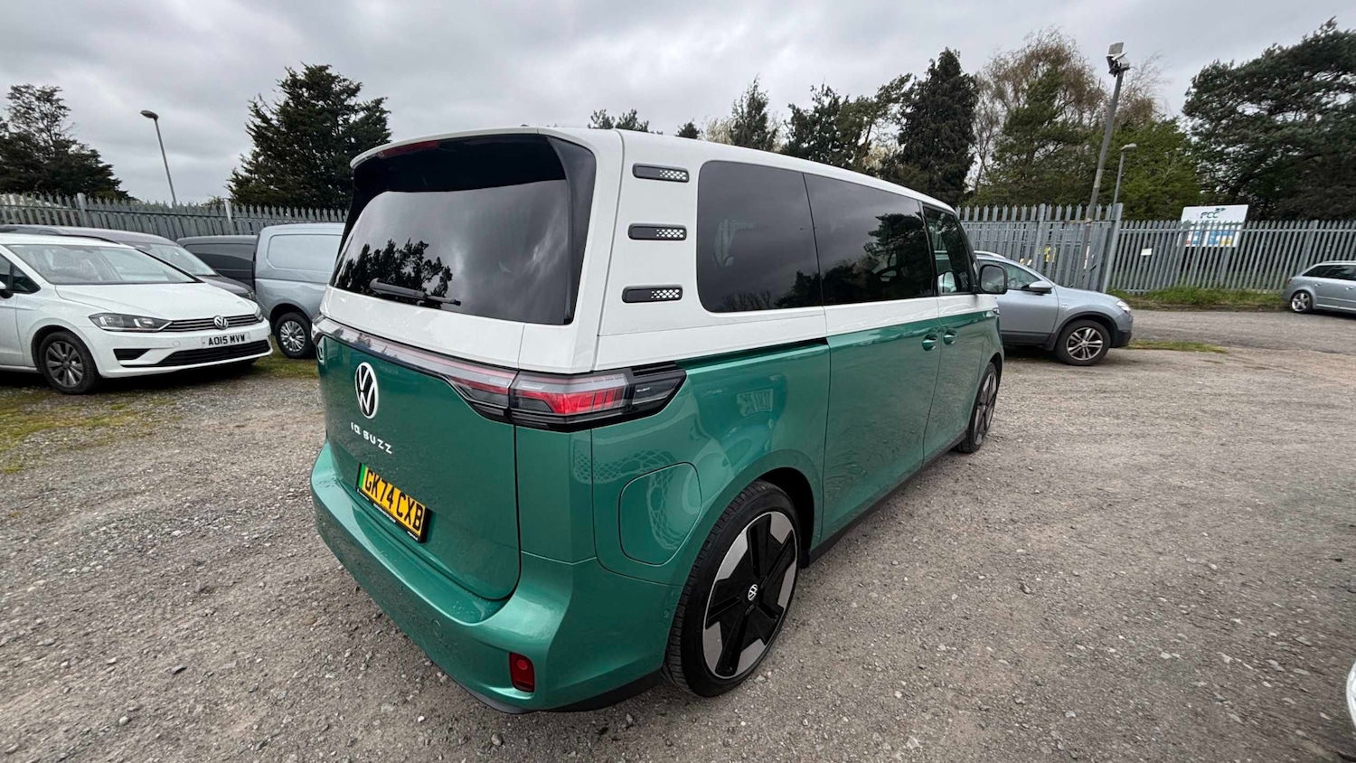 Used Volkswagen ID.3 2024 for sale - 78011910: Photo 3